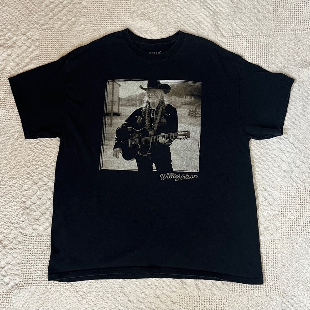 Willie Nelson Graphic T-Shirt
